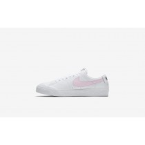 Ανδρικά αθλητικά παπούτσια Nike sb blazer low xt men λευκό/μαύρο/λευκό/prism pink 864348-197